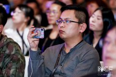 常宏設(shè)計(jì)師侯俊晨、王飛—— “CCFA新消費(fèi)論壇-2019中國(guó)特許加盟大會(huì)”交流學(xué)習(xí)